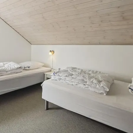 Appartement Femja - 2-3km From The Sea By Interhome